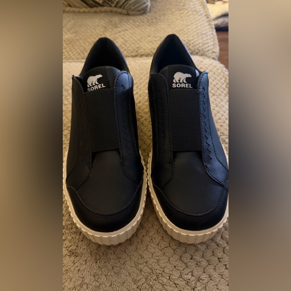 Sorel Black Leather Slip-On Shoes with Cream Sole - Picture 8 of 14